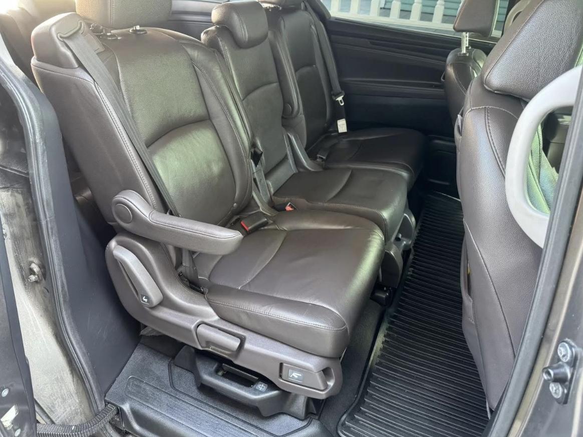 Minivan interior after NuWash detailing